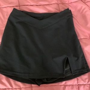 grunge zip up mini black skirt